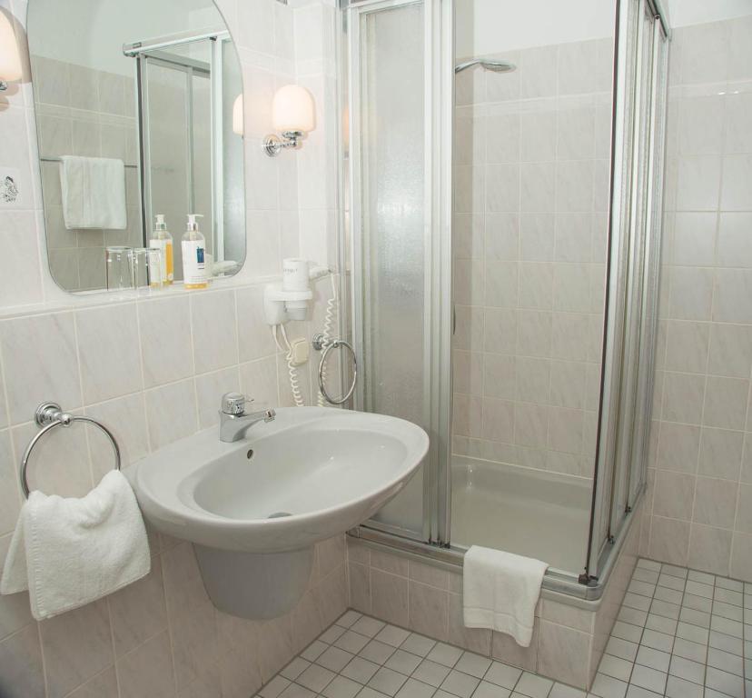 Rellinger Hof Otel Rellingen Oda fotoğraf